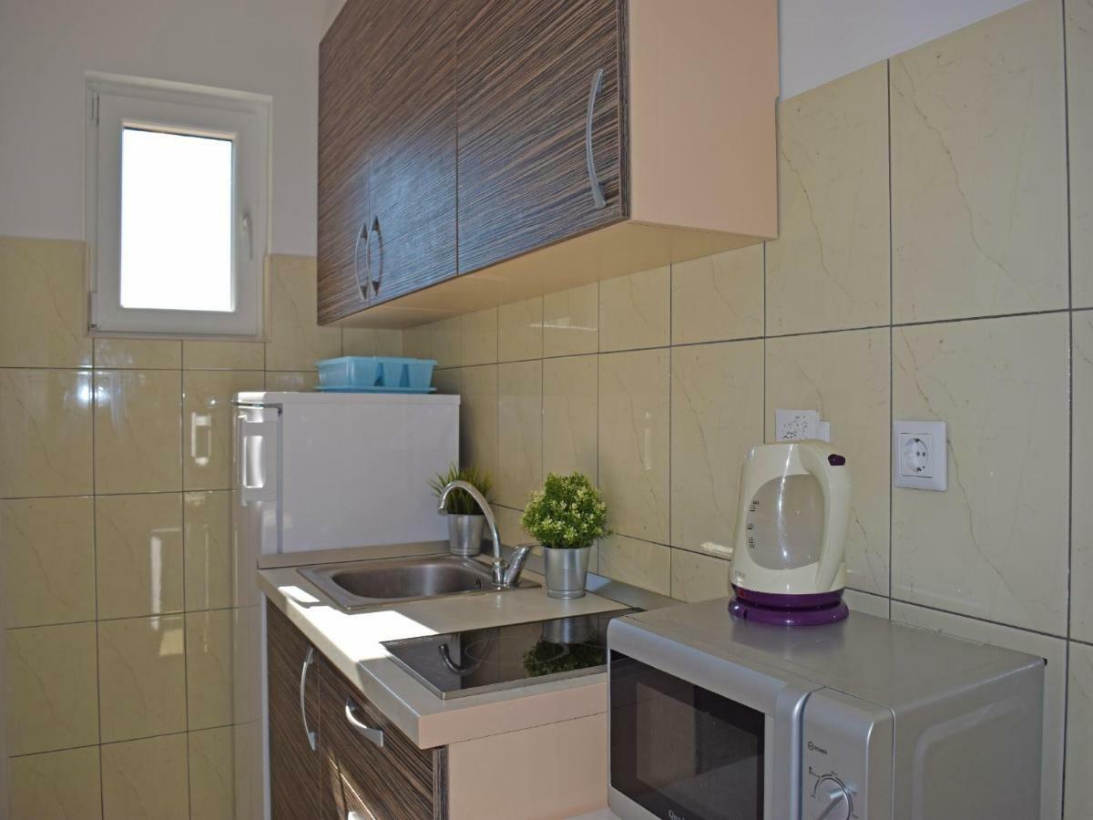 Apartments Buljan Brela Exterior photo