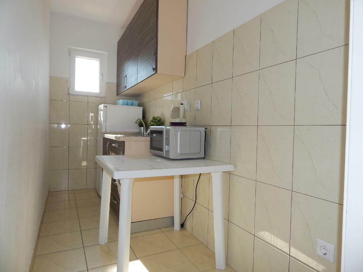 Apartments Buljan Brela Exterior photo