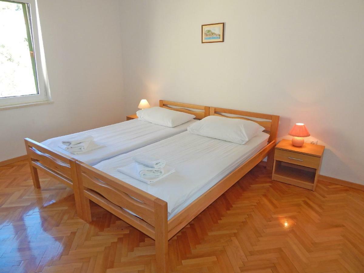 Apartments Buljan Brela Exterior photo